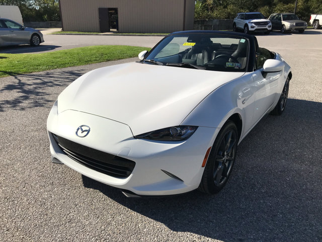 2016 Mazda MX-5 Miata Miata Grand Touring photo 4
