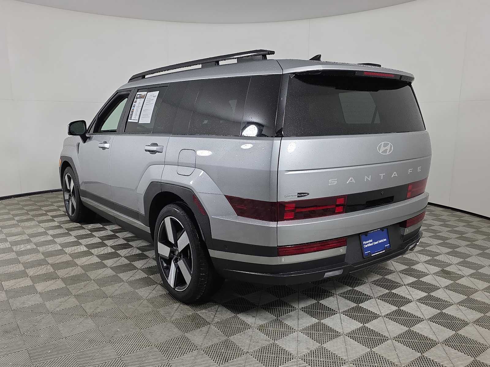 2024 Hyundai Santa Fe Limited photo 3