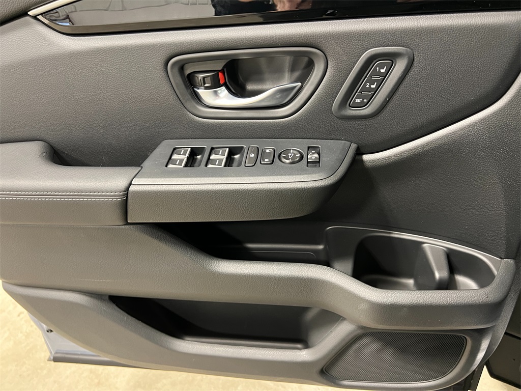2025 Honda Pilot Touring photo 14
