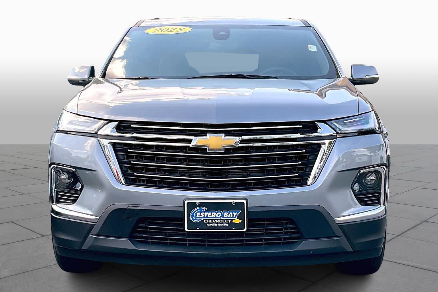 2023 Chevrolet Traverse Cloth photo 3