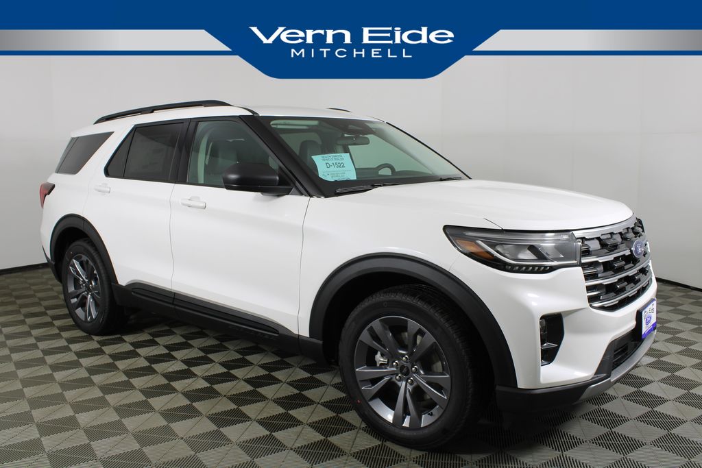 2026 Ford Explorer Active's photo