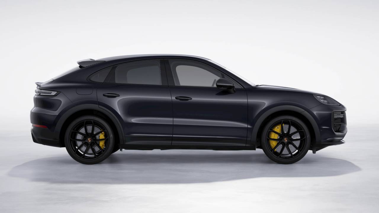 2026 Porsche Cayenne Turbo GT photo 3