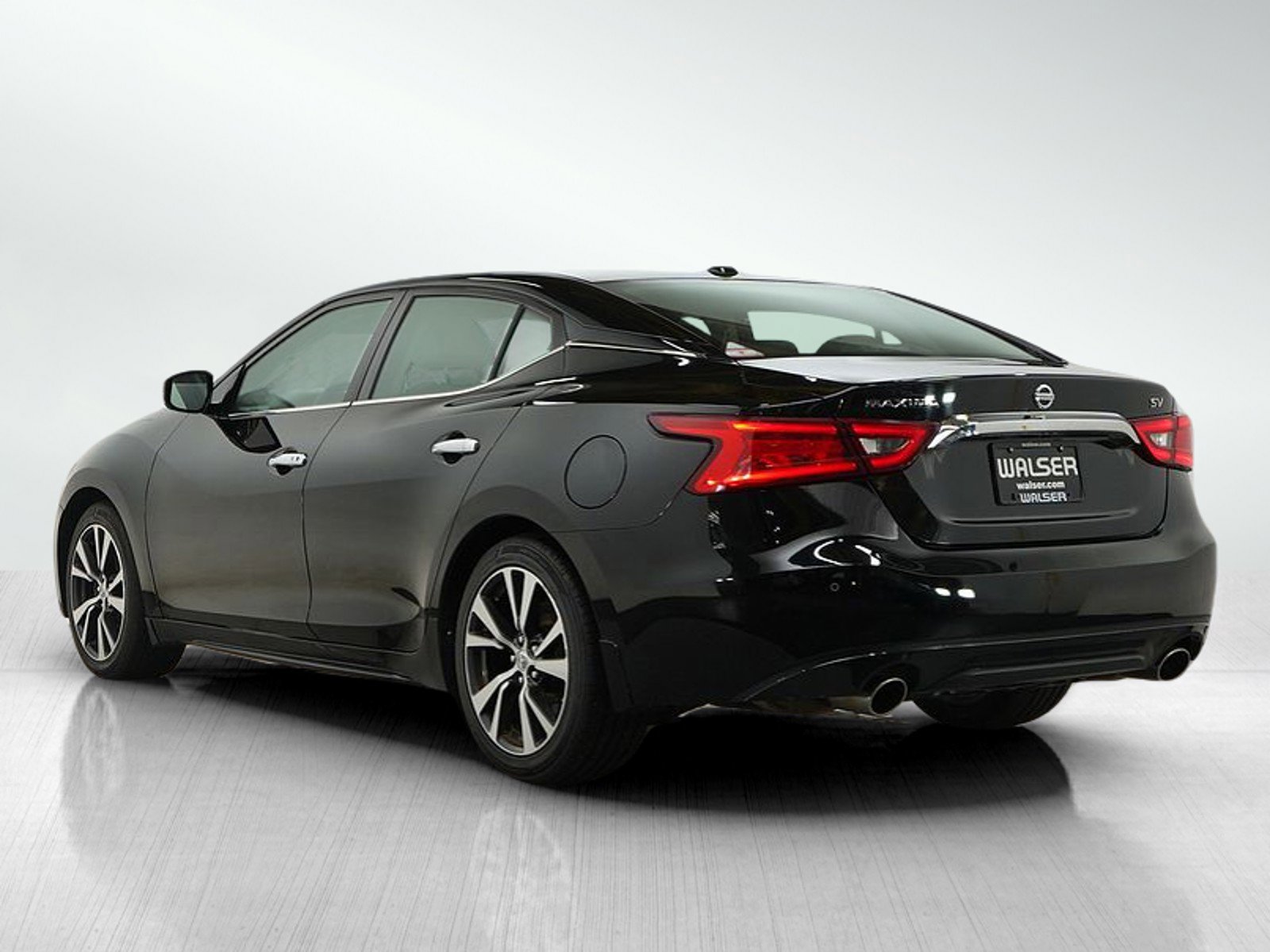 2017 Nissan Maxima SV photo 3