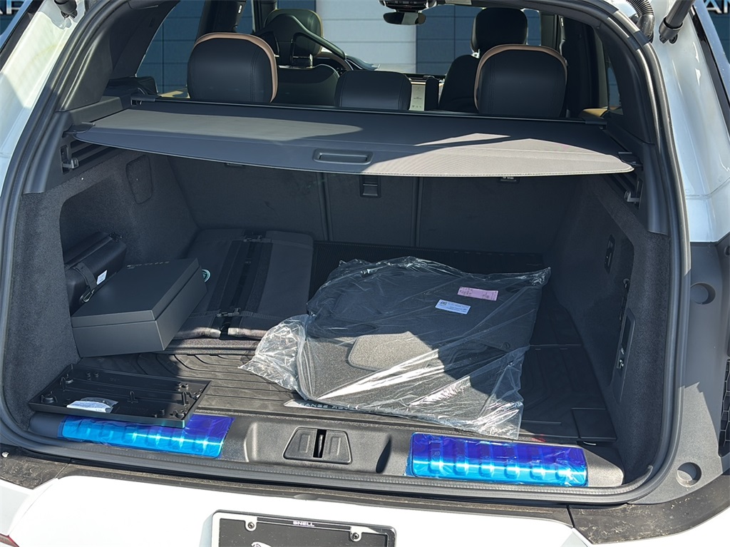 2025 Land Rover Range Rover Sport SE photo 27