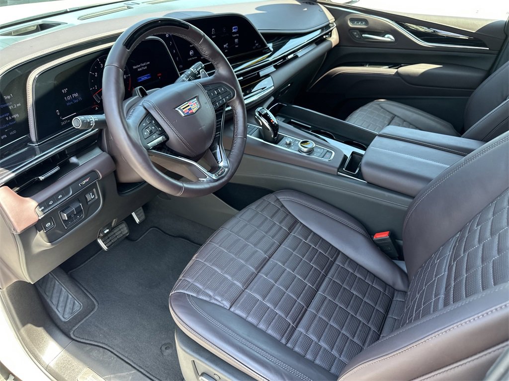 2024 Cadillac Escalade V-Series photo 9