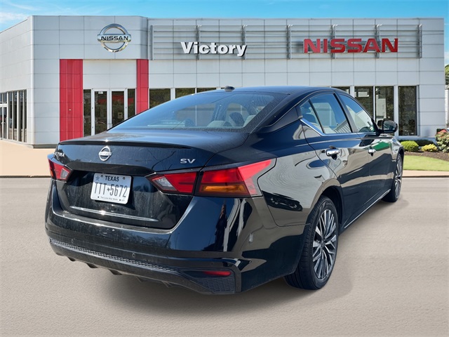 2024 Nissan Altima 2.5 SV photo 2