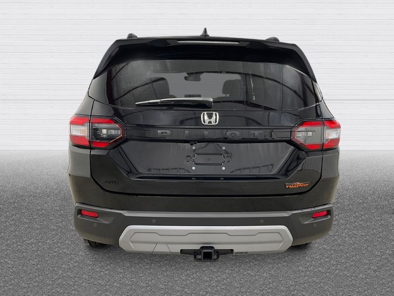 2025 Honda Pilot TrailSport photo 4