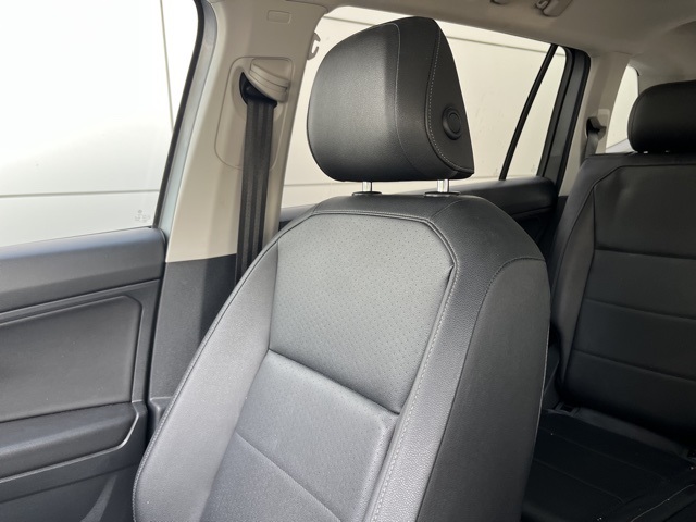 2020 Volkswagen Tiguan SE photo 42