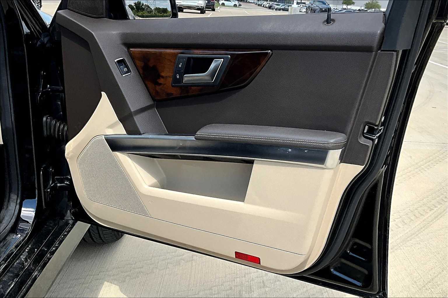 2014 Mercedes Benz GLK 350 photo 19