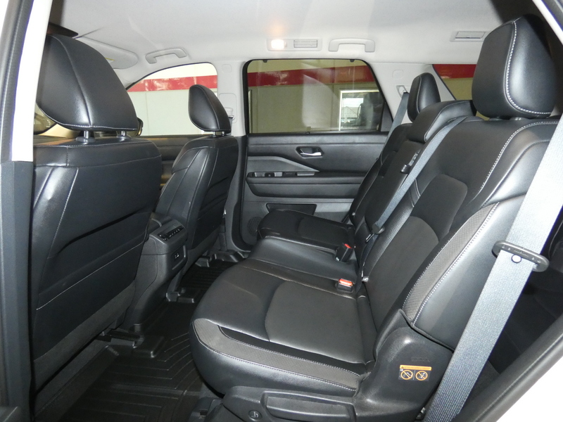 2022 Nissan Pathfinder SL photo 21