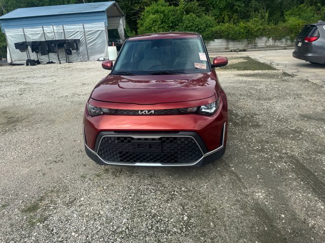 2023 Kia Soul LX photo 2