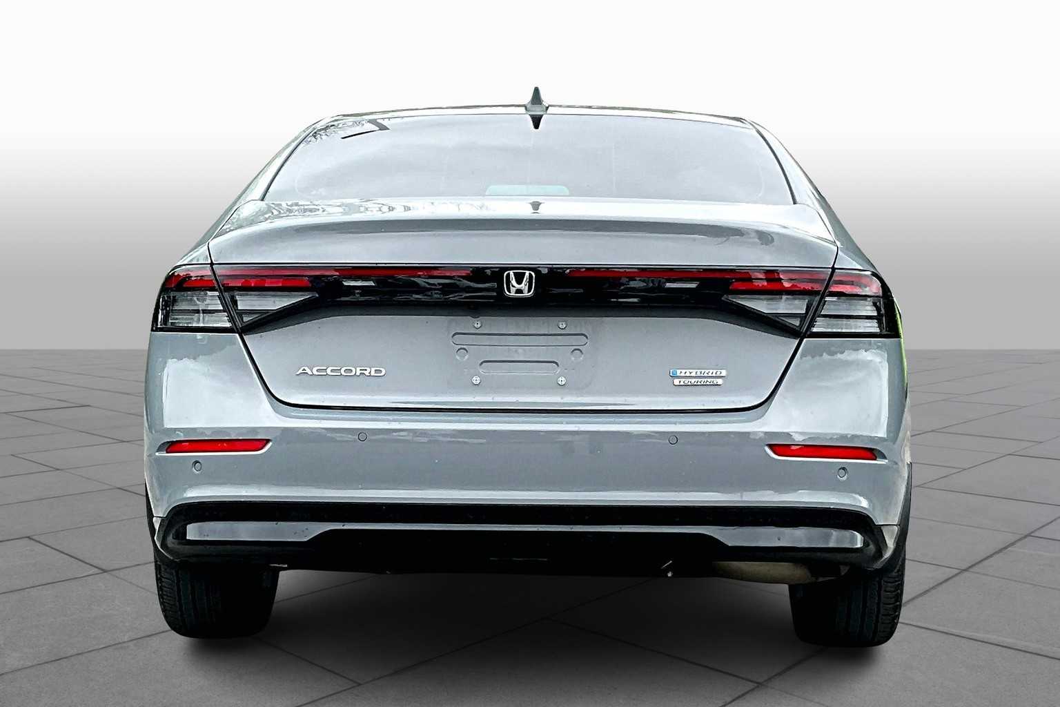 2025 Honda Accord Hybrid Touring photo 4