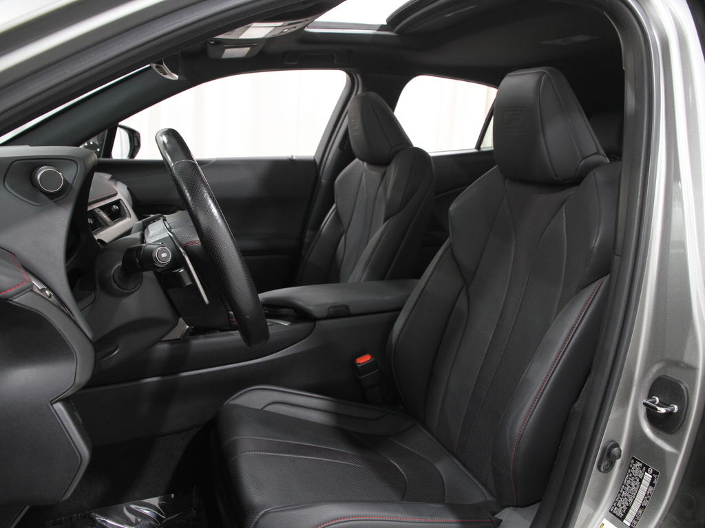 2022 Lexus UX F SPORT Premium photo 4
