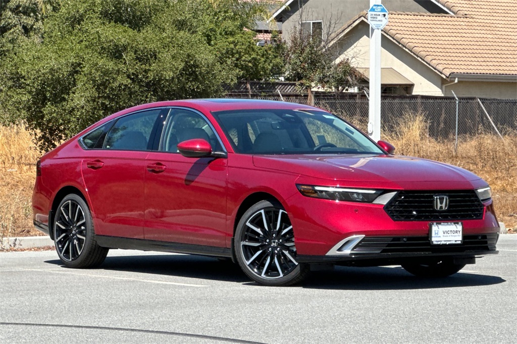 2025 Honda Accord Hybrid Touring photo 2