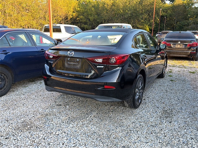 2018 Mazda Mazda3 Touring photo 3