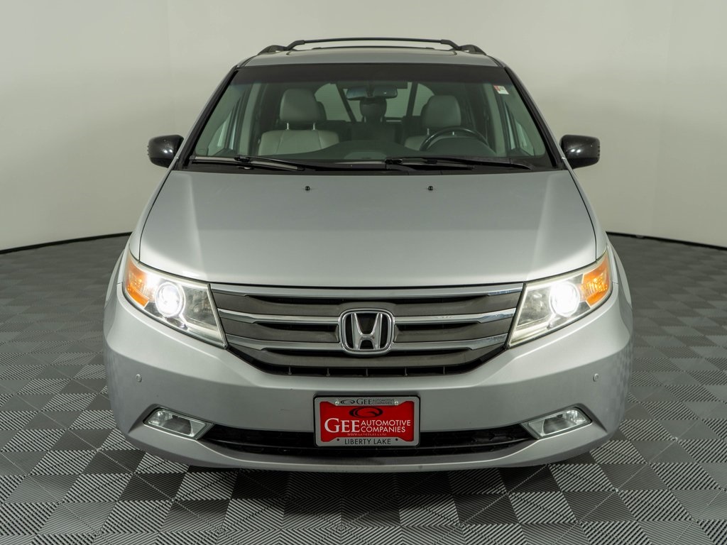 2012 Honda Odyssey Touring Elite photo 2