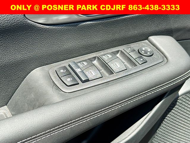 2026 Chrysler Voyager LX photo 17