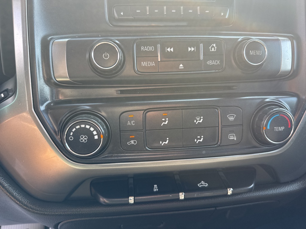 2015 Chevrolet Silverado 1500 LT photo 21