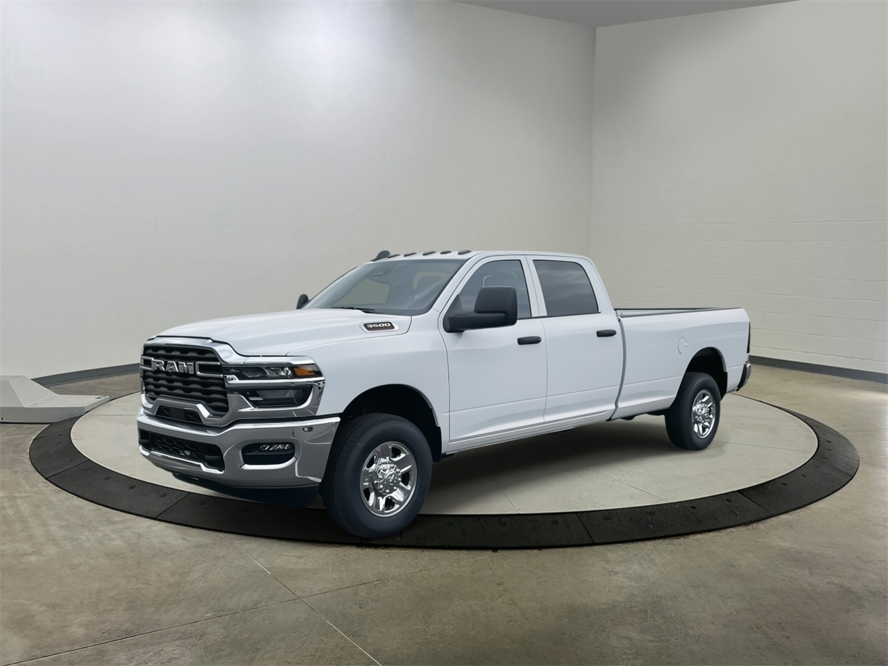 2025 Ram 3500 Tradesman photo 3