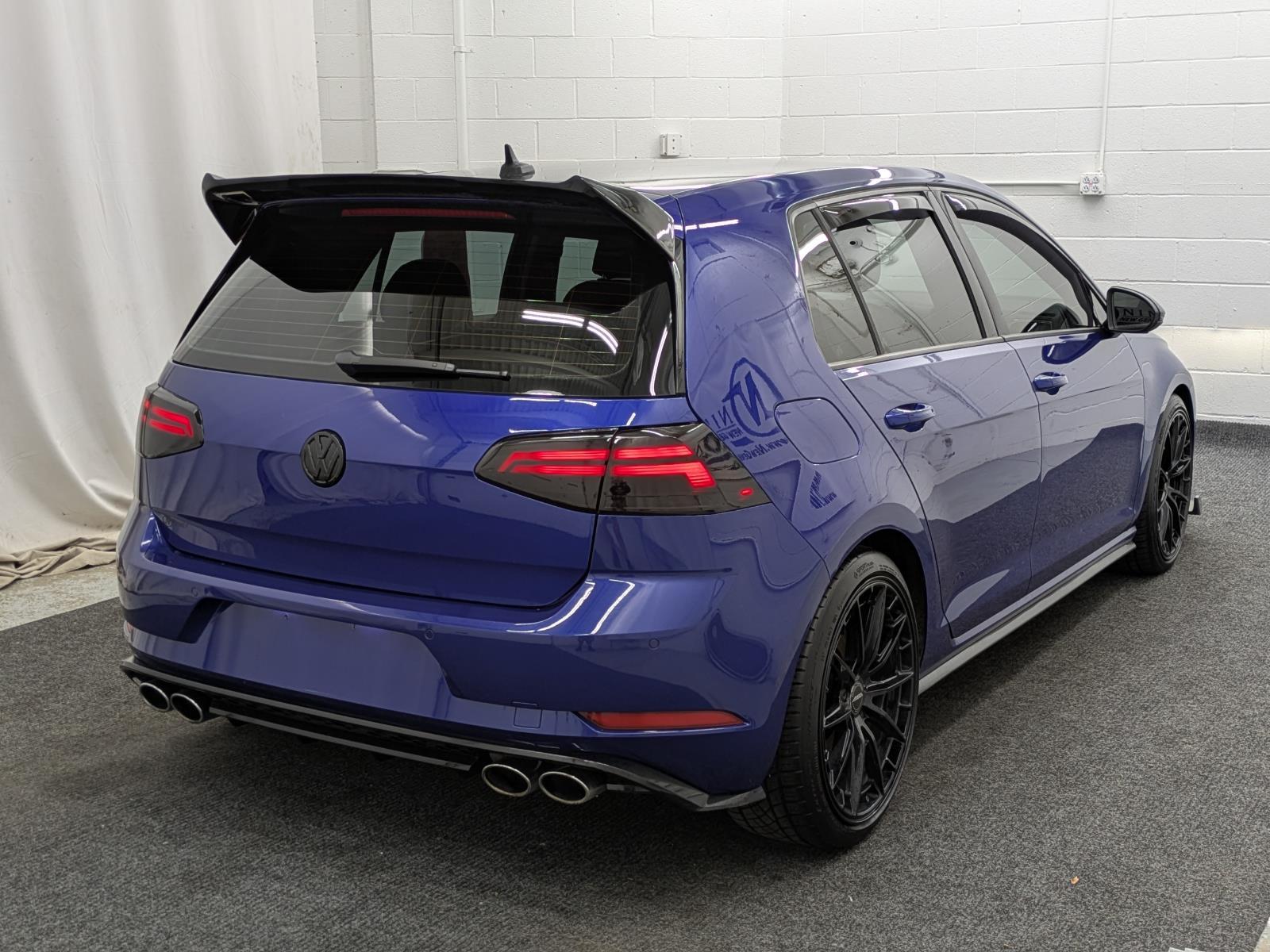 2018 Volkswagen Golf R Base photo 2