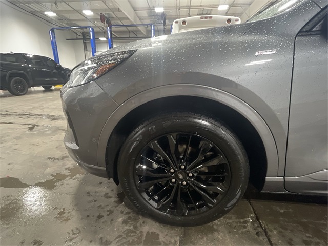 2024 Ford Escape ST-Line Elite photo 23