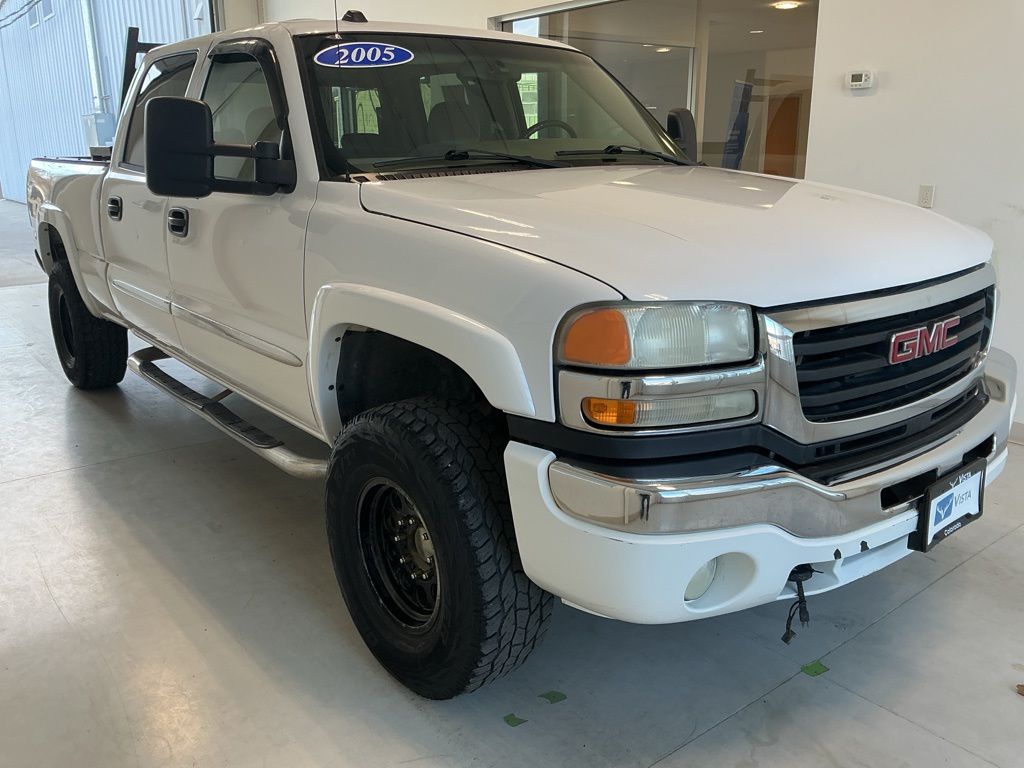 2005 GMC Sierra 2500HD SLE's photo