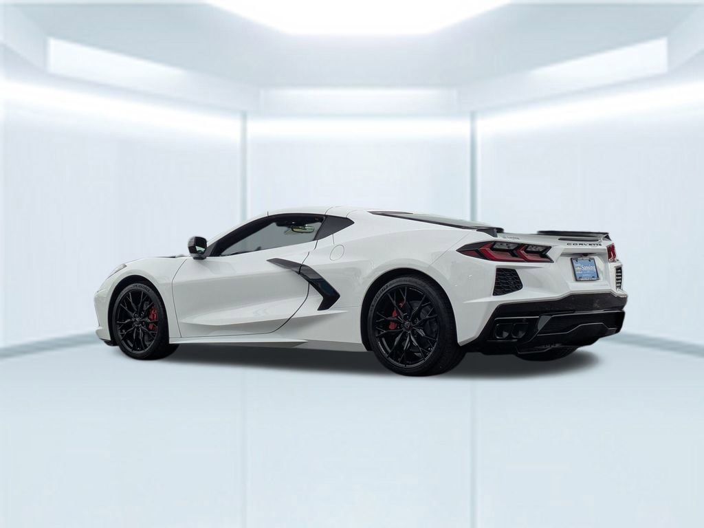 2026 Chevrolet Corvette Stingray 2LT photo 3