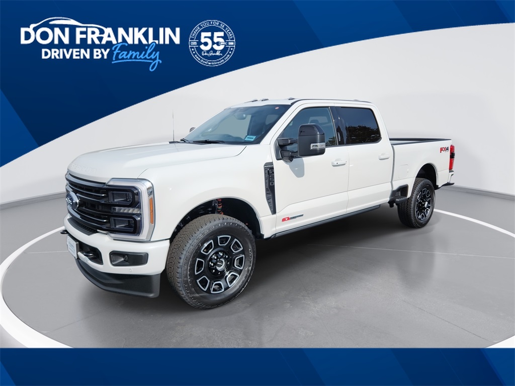 2026 Ford F-250 Super Duty Platinum's photo