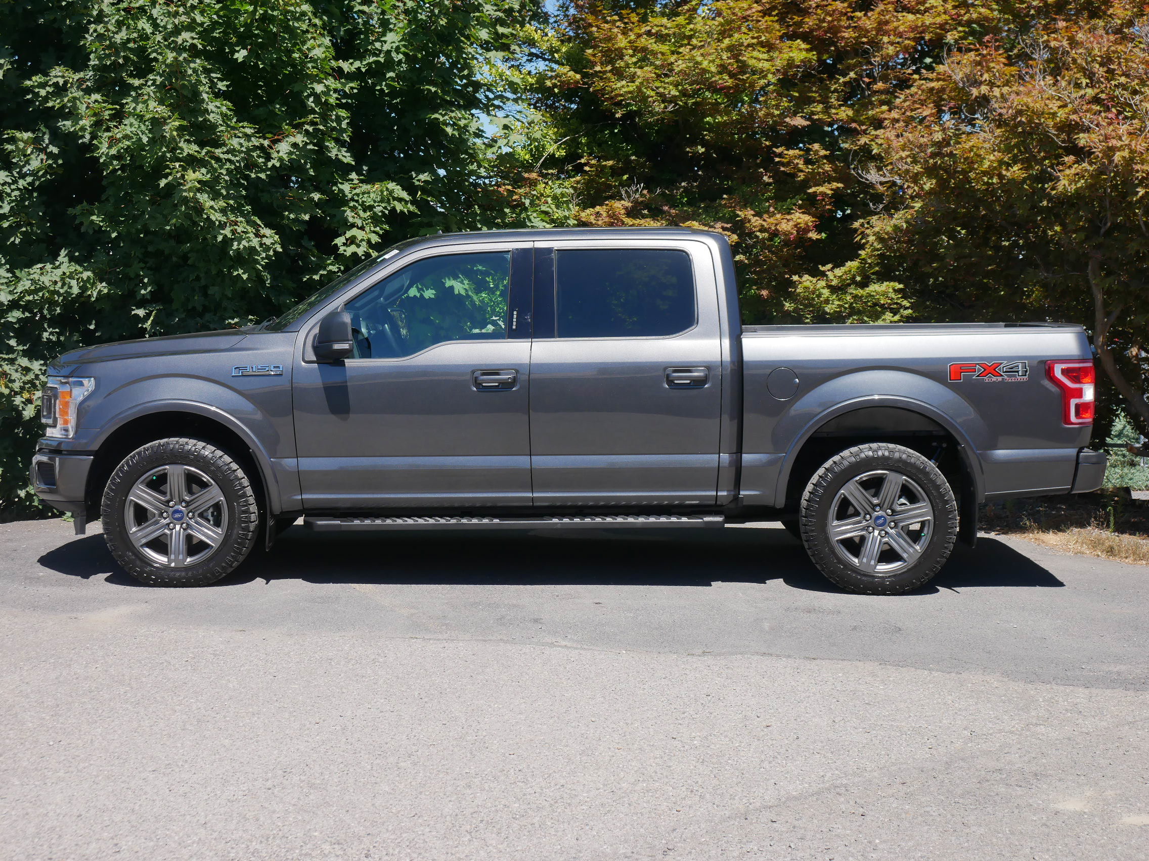 2020 Ford F-150 XLT photo 11