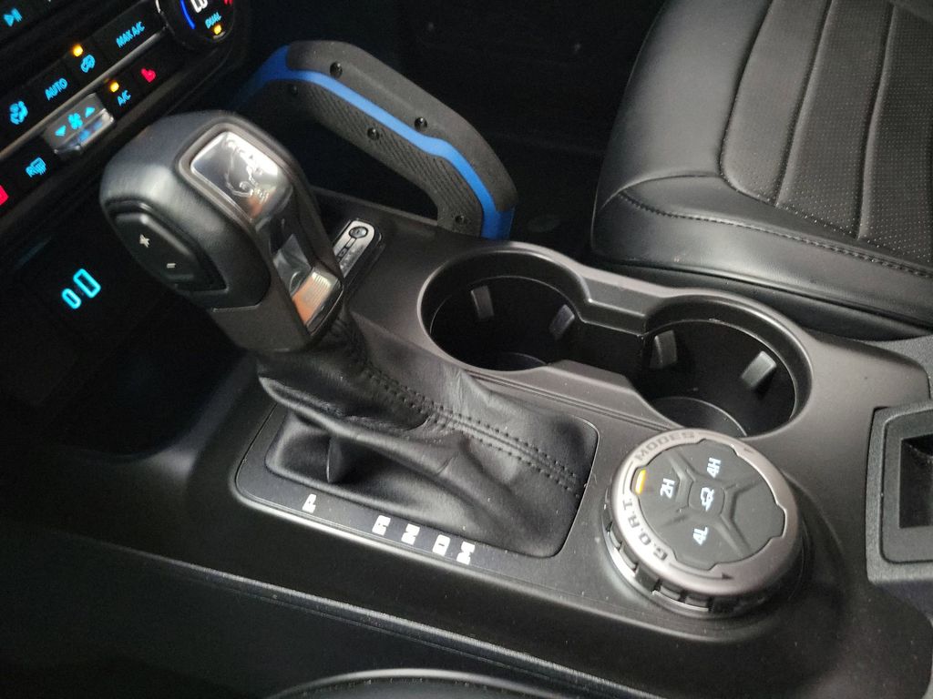 2023 Ford Bronco Outer Banks photo 26