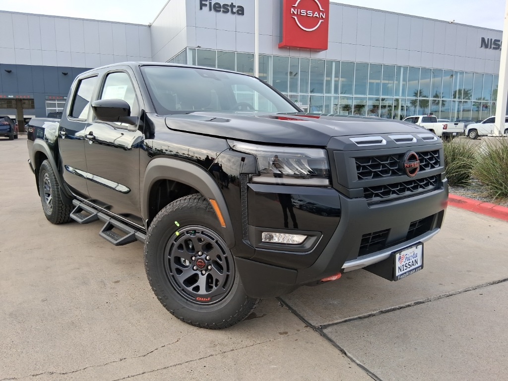 2026 Nissan Frontier PRO-X's photo