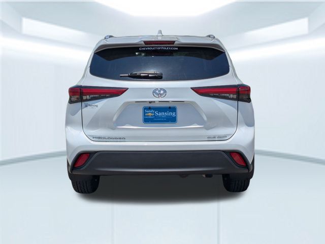 2023 Toyota Highlander XLE photo 2