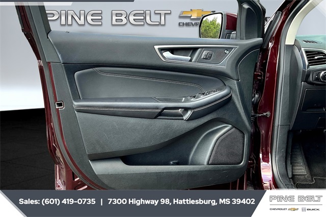 2024 Ford Edge Titanium photo 17