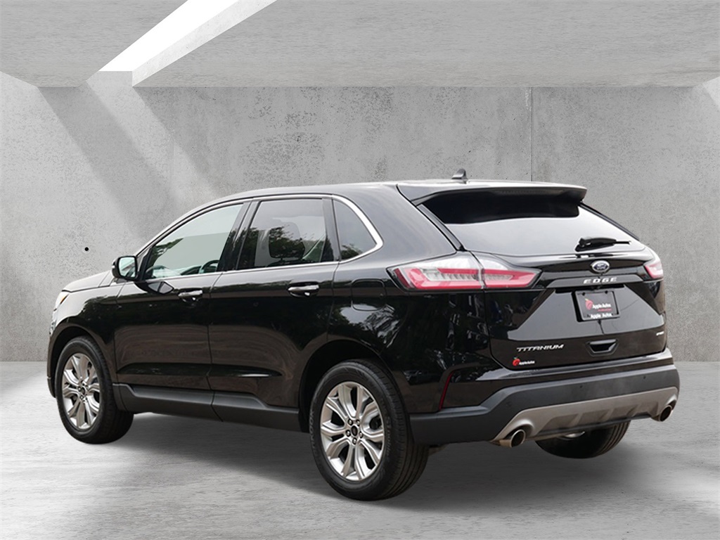 2023 Ford Edge Titanium photo 4