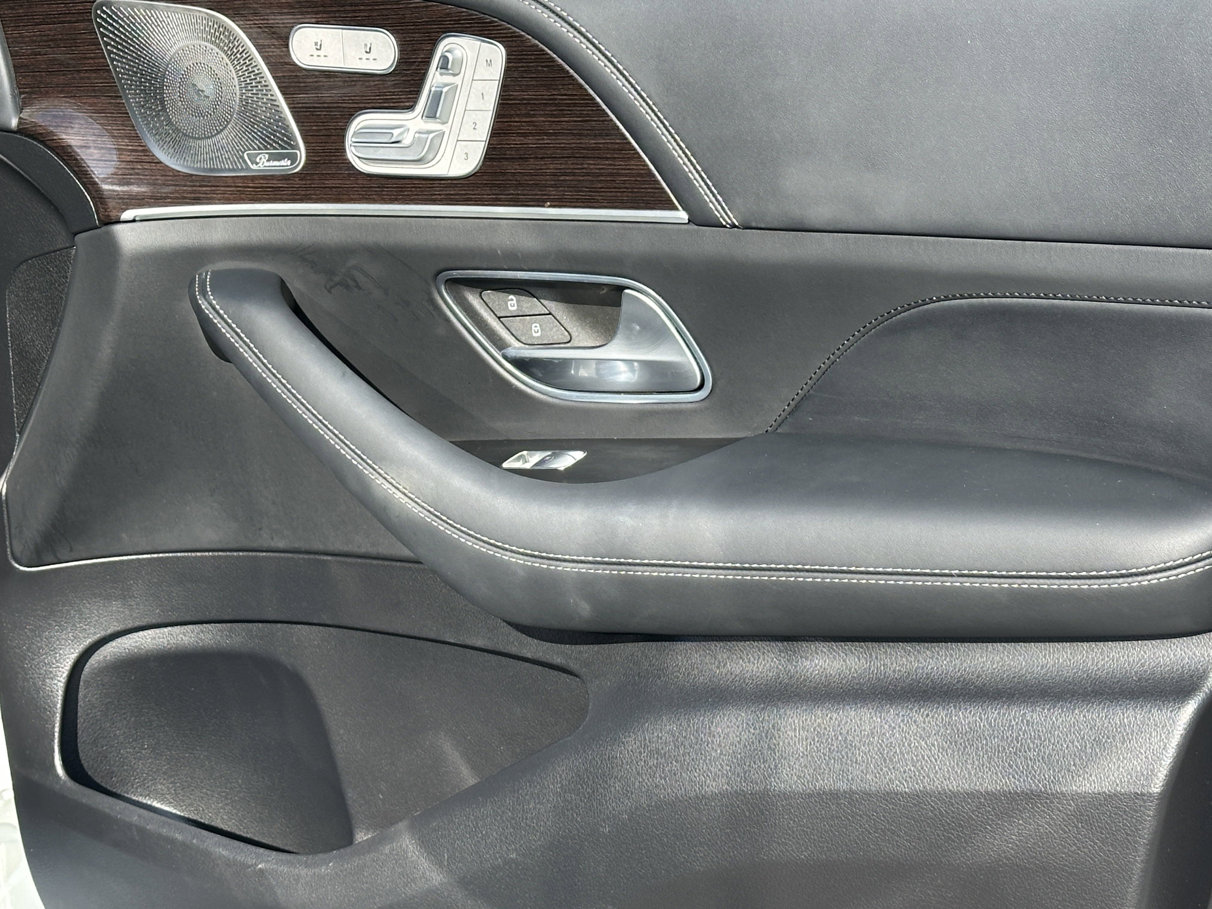 2024 Mercedes Benz GLS AMG 63 4MATIC photo 6