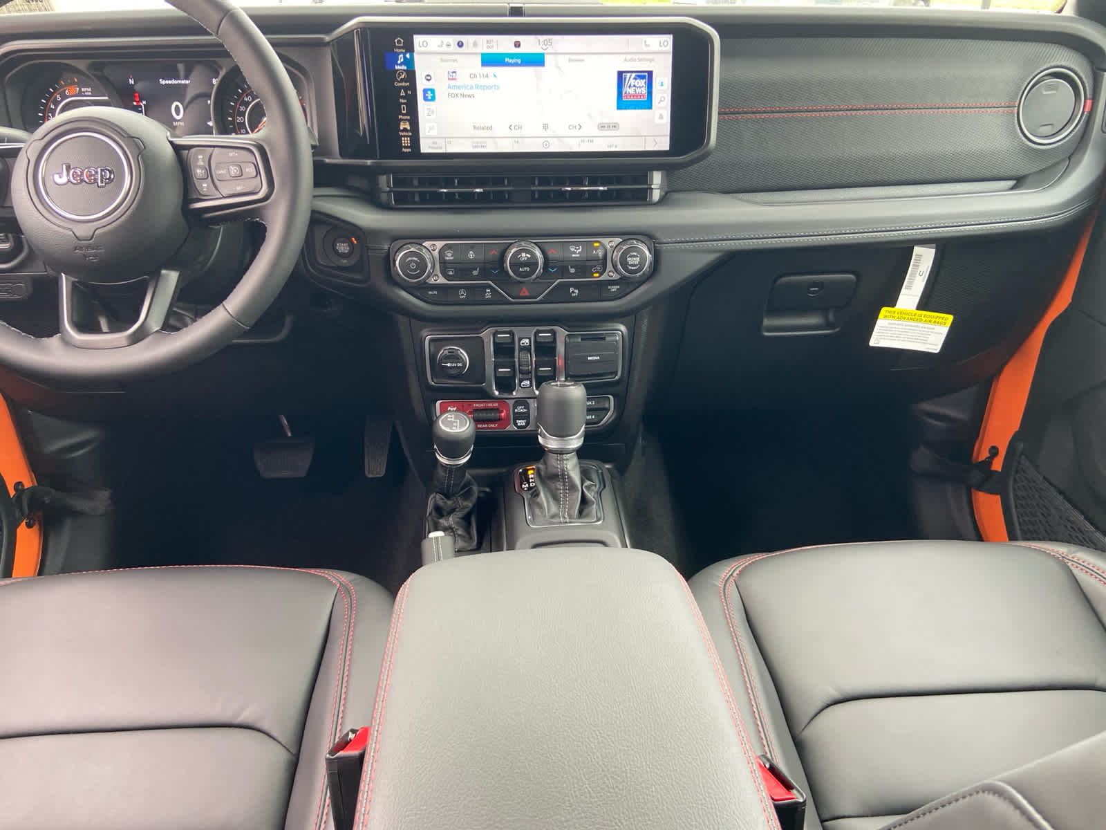 2025 Jeep Wrangler Rubicon photo 16