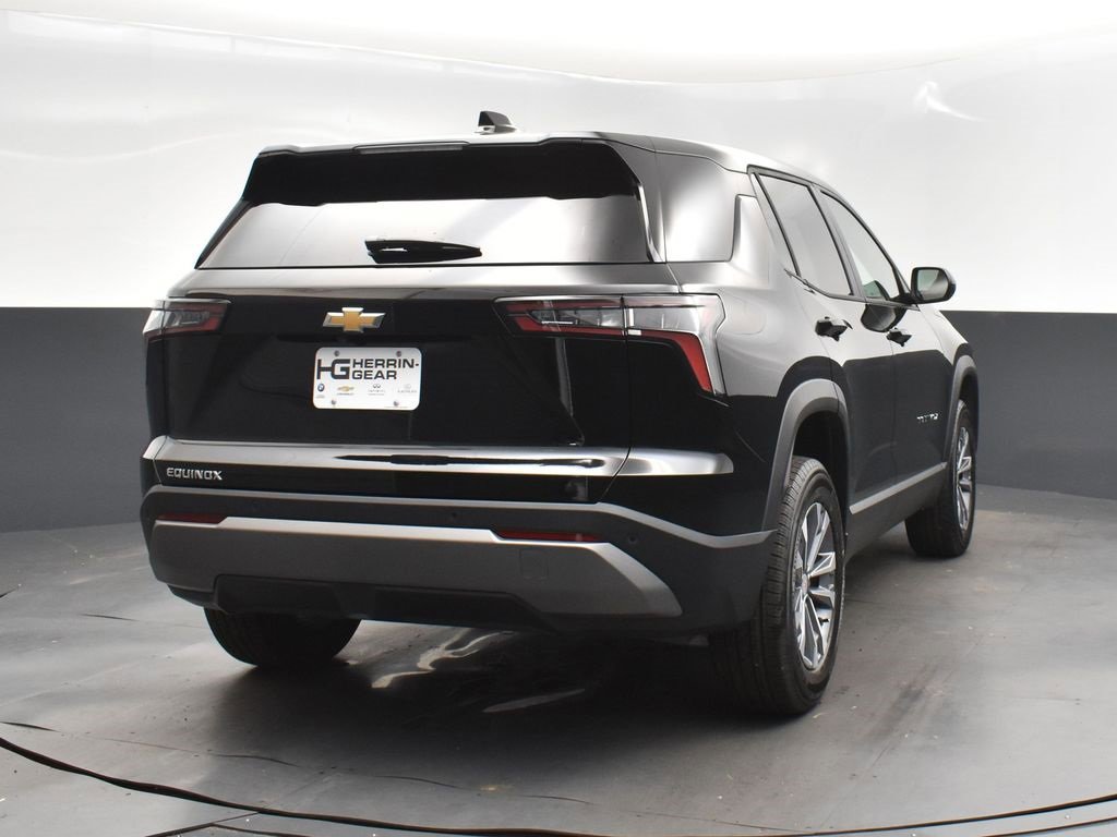 2026 Chevrolet Equinox LT photo 5