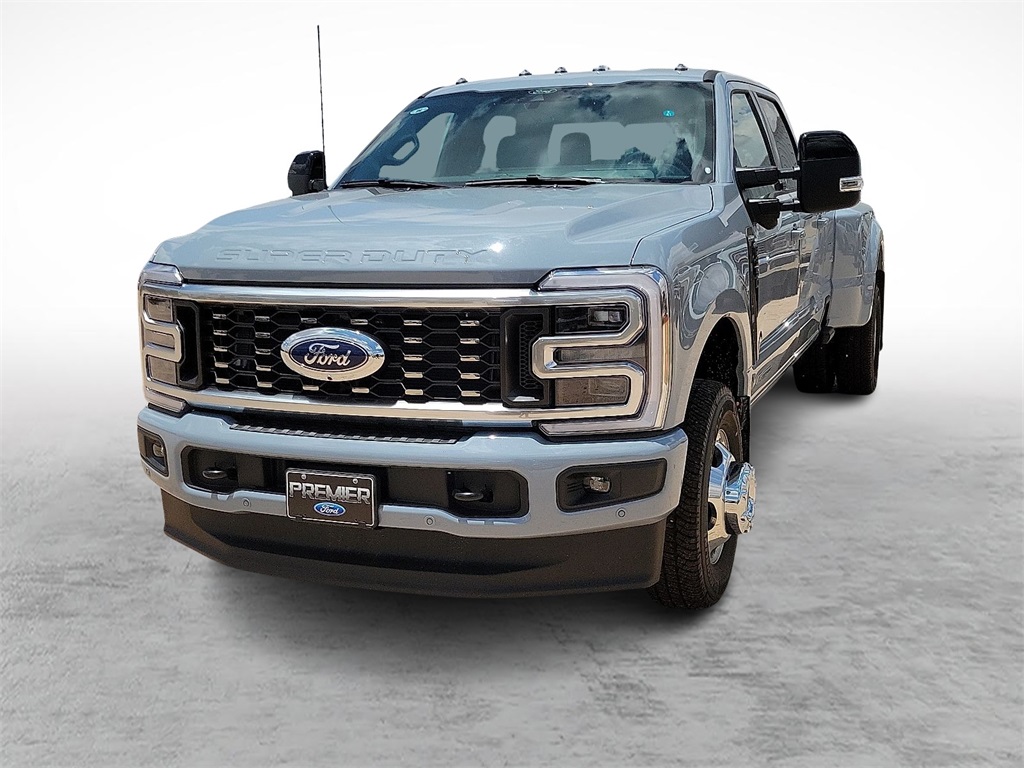 2025 Ford F-350 photo 4