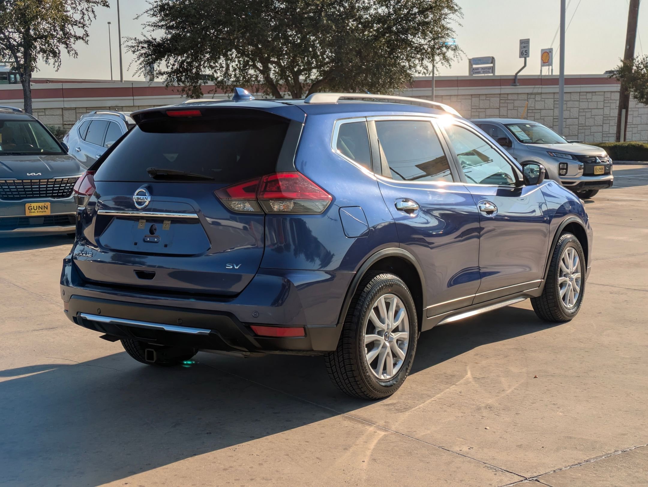 2020 Nissan Rogue SV photo 7