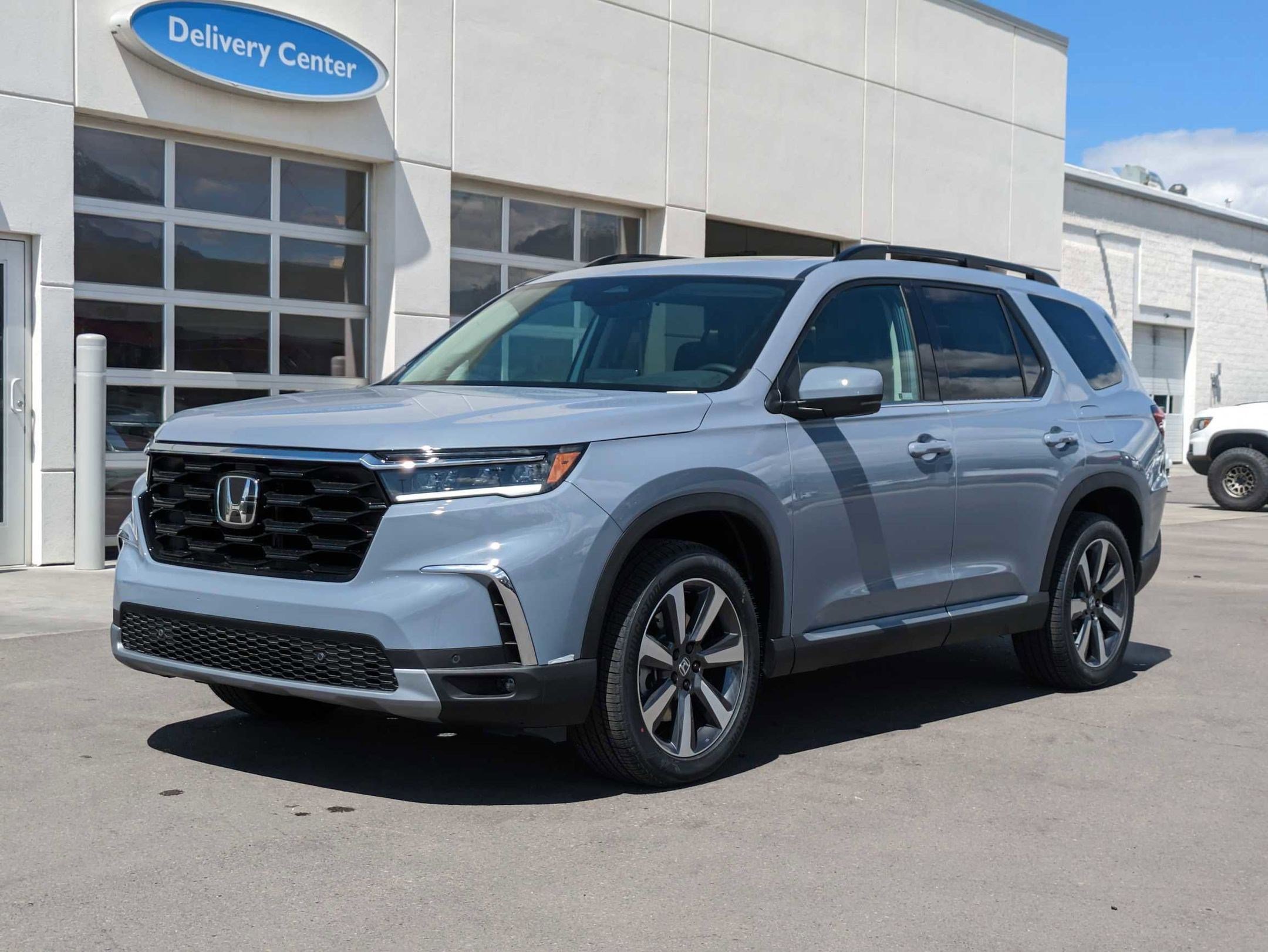 2025 Honda Pilot Touring photo 6