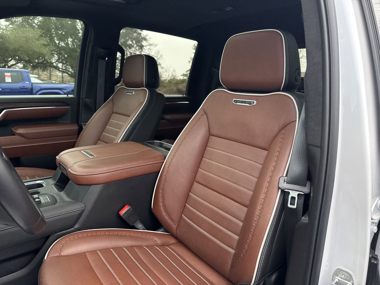 2024 Gmc Sierra HD Denali Ultimate photo 14