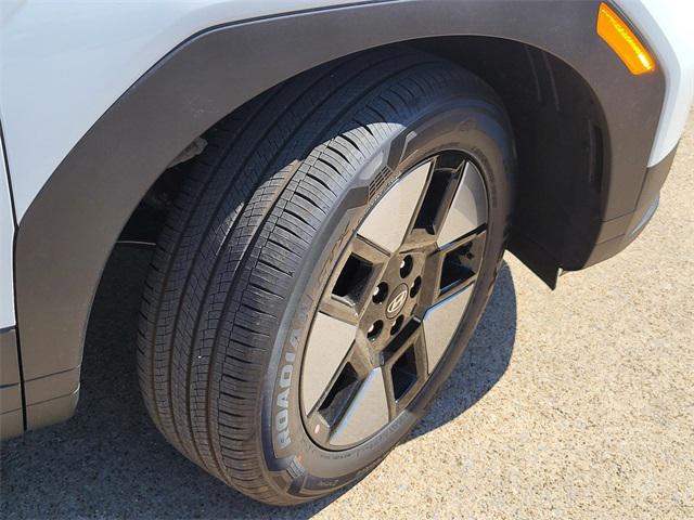 2026 Hyundai Santa Fe SEL photo 3