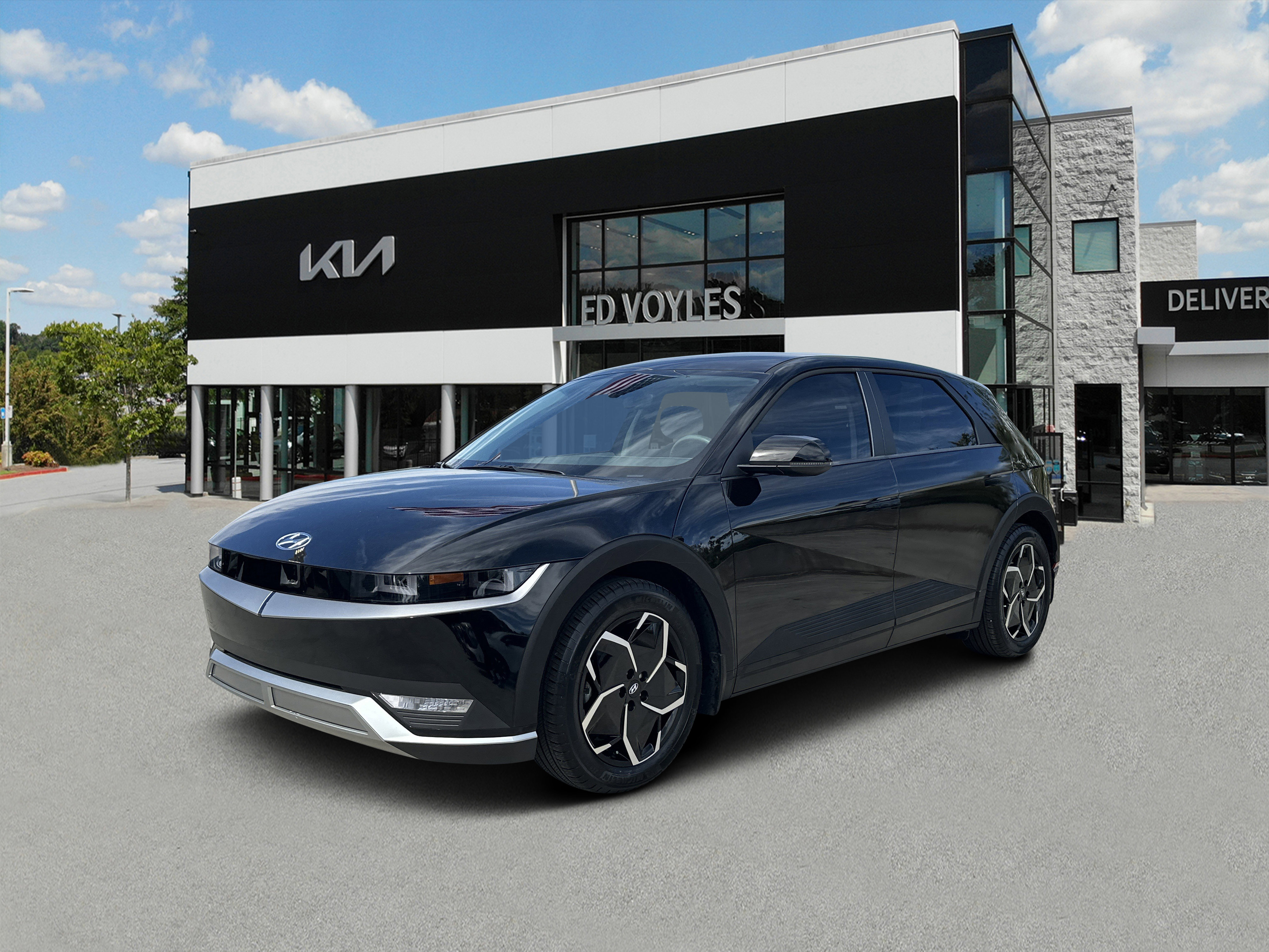 2024 Hyundai IONIQ 5 SE's photo