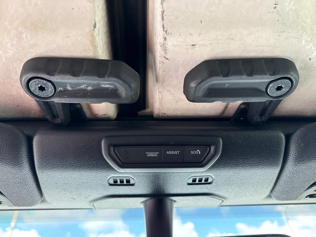 2023 Jeep Gladiator Overland photo 34