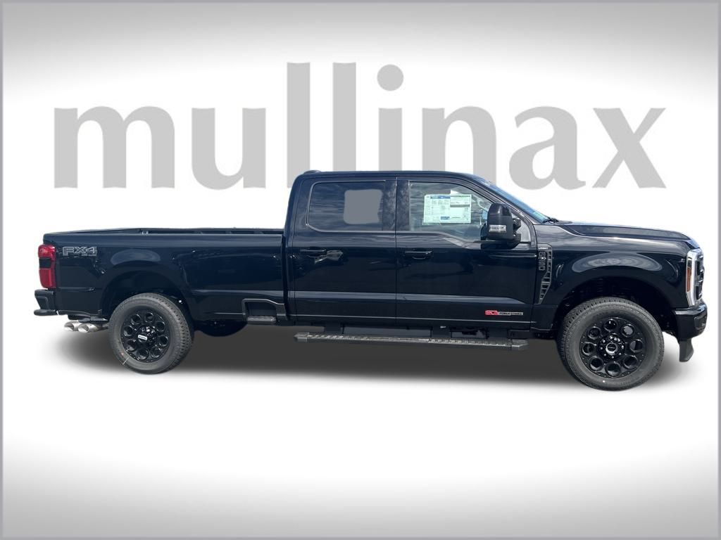 2026 Ford F-350 photo 2