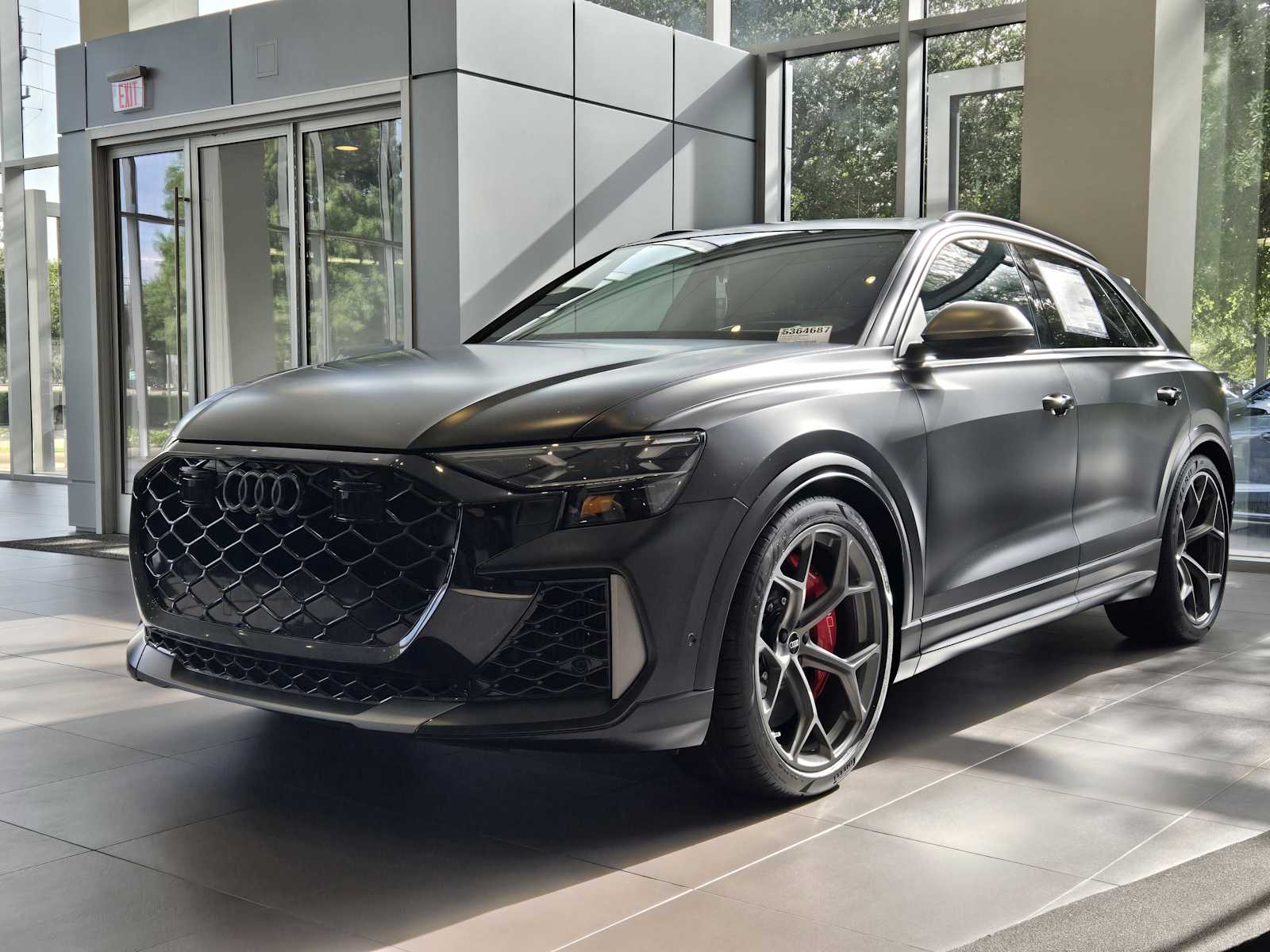 2025 Audi RS Q8 performance