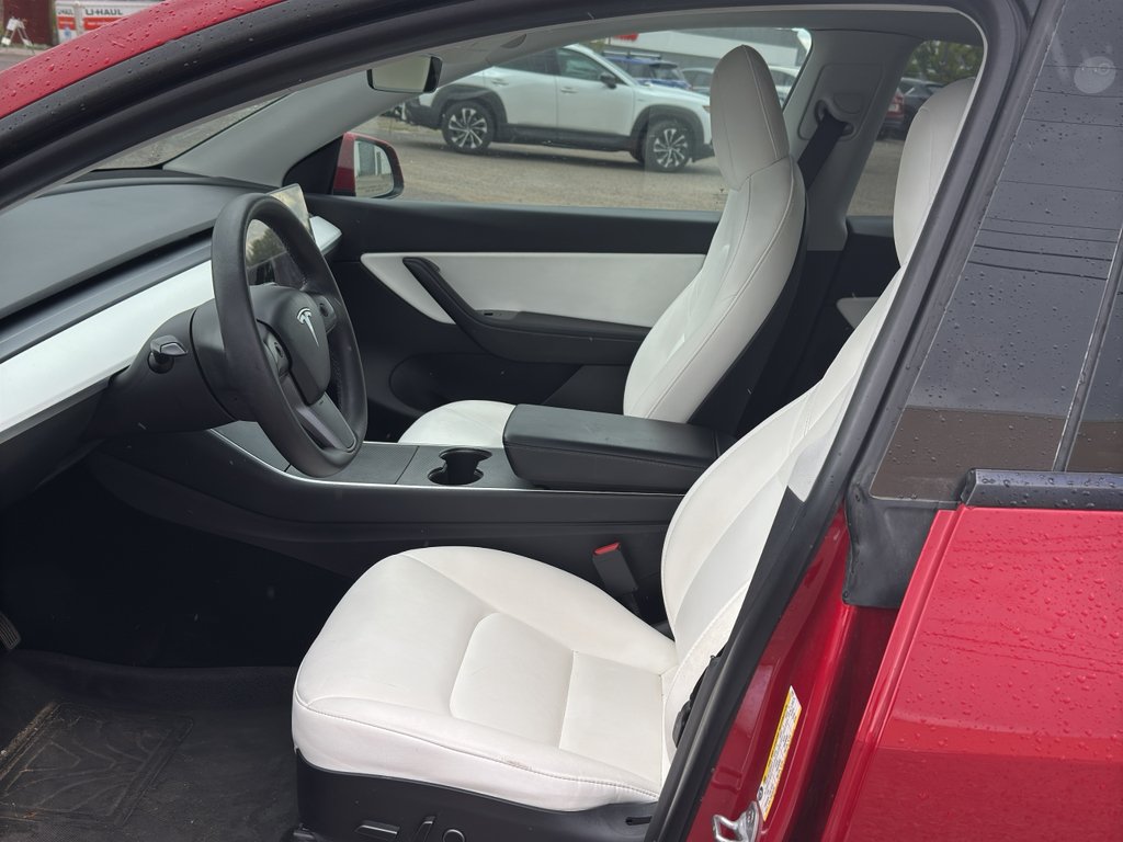 2021 Tesla Model Y Long Range photo 12