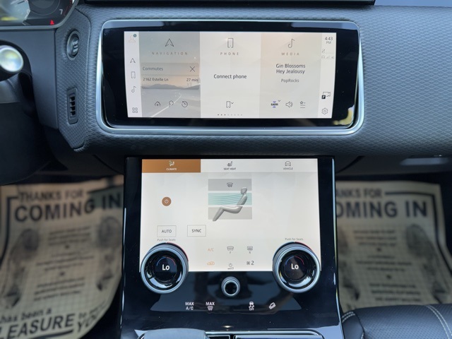 2023 Land Rover Range Rover Velar S photo 28