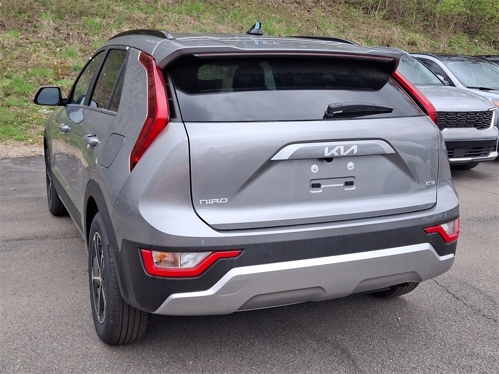 2025 Kia Niro EX photo 4
