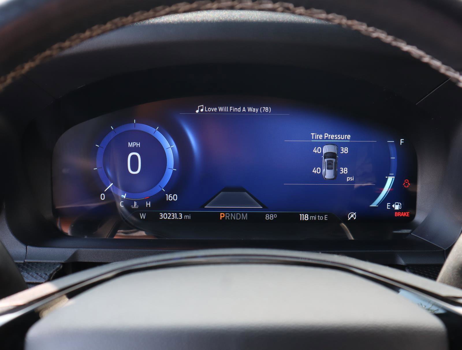 2021 Ford Explorer ST photo 8